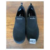 PAIR SKETCHERS SIZE 7.5 WOMENï¿½S