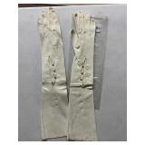 IVORY LEATHER LONG GLOVES WITH PEARL BUTTONS,