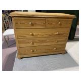 OAK DRESSER 3 DRAWER STURDY DRESSER