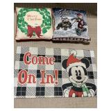 CHRISTMAS FEATURING MICKEY DOOR MAT