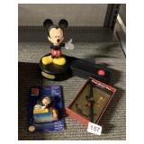 ANIMATED TALKING MICKEY PICTURE FRAME, NOTE SET,