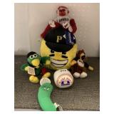 PITTSBURGH PIRATES PARROT, PLUSH BALL, THE PICKLE