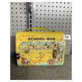WALT DISNEY METAL SCHOOL BUS LUNCH BOX