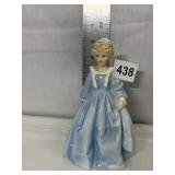 ROYAL DOULTON ENGLAND GRANDMOTHER