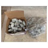 PINECONES PAINTED WHITE & SILVER WITH WOOD SPIKE