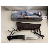 CHIP AWAY CLASSICS KNIFE 8.5" IN BOX W/ SHEATH