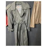 LONDON FOG 12 P COAT W/ MATCHING SCARF LIKE NEW