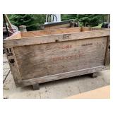 WOOD HEAVY DUTY SHIPPING BOX NO LID HAS FRAGILE