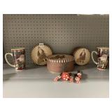 SANTA TINS 3 NESTING, COFFEE MUGS