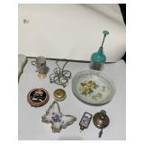 DECORATIVE LANTERN WITH BATTERY OP CANDLE