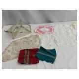 TRIANGLE BOX W/ HANKIES