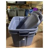 EXTRA LARGE RUBBERMAID ROUGHNECK STORAGE TOTES