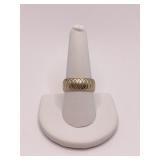 14K GOLD RING SZ. 9 - INTERLOCKING CIRCLE DESIGN