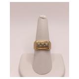 RING 10K GOLD W/ 3 CENTER DIAMONDS SZ. 8 - 5.3