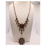 ANTIQUE BOHEMIAN GARNET VICTORIAN BOOCH & 18"