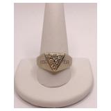 14K RING W/ 6 CENTER DIAMONDS IN TRIANGLE PLUS 3