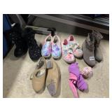 ASSORTED KIDS SHOES AND SOCKS INCLUDING ANKLE