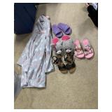 ASSORTED KIDS SHOES INCLUDING SANDALS, SLIPPERS &