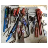 VARIOUS HAND TOOLS, SCREW DRIVERS, PLIERS, PIPE