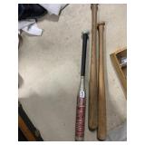 TWO WOOD ONE ALUM BAT