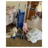 CHILD STROLLER, STUFFED ANIMALS