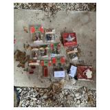 VILLAGE FIGURES IN PACKAGE