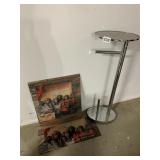 DOG METAL HANGERS, TOILET PAPER HOLDER STAND W/