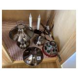 LANTERN W/ TIN SHADE - BATTERY LAMPS