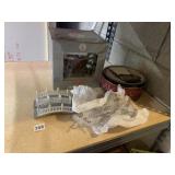 SLEIGH LIGHT UP LAMP, CHURCH W/ 5 ACCESSORIES,