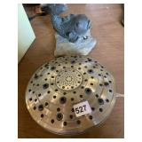 CUTE FROG AND VERY LARGE SHOWER HEAD