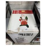 HOLIDAY LIVING SANTA W/ TREE 28" IN. FIBER OPTIC