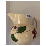 USA PITCHER SEE HAIRLINE ON BASE