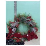 HOLIDAY BEAUTIFUL WREATH W/ PINECONES