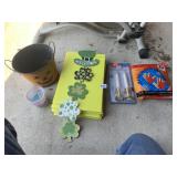 ST. PATRICKï¿½S SIGNS, CANDLES, PUMPKIN BUCKET