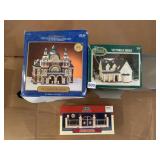 2 LIGHT UP HOUSES AND RESIN FENCE BY LEMAX