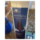 HOLIDAY LIGHT SAND SHIMMERING TREE