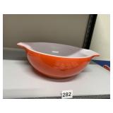 PYREX RED 4 QT. BATTER BOWL
