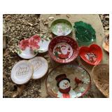 LIGHT UP TREE W/ BOX & HOLIDAY Dï¿½COR