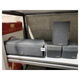 SPEAKERS (1) YAMAHA, 2 TECHNICS MODEL SB-S29, (1)