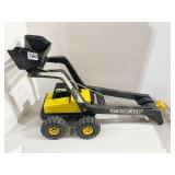 TONKA STRONG ARM LOADER