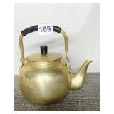 METAL TEA KETTLE