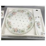 CAKE PLATE ANDREA BY SADEK WITH CAKE LIFTER