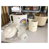 ICE CREAM MAKER, JUICER