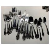 ASSORTED STAINLESS FLATWARE, SILVERPLATE KNIVES,