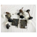 VINTAGE DOORKNOBS