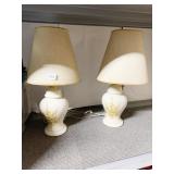 LAMPS PORCELAIN 2