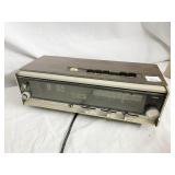 LLOYD RADIO/ALARM POWERS UP