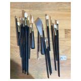 ARTIST PAINT BRUSHES NEW