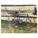 SCHWINN RACER MENï¿½S BIKE WITH VERY HEAVY CARGO