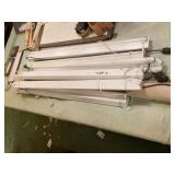 FLORESCENT LIGHT FIXTURES AND LAMPS, PLUG IN,
